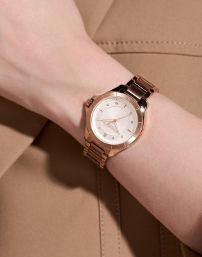 로즈골드 기요셰