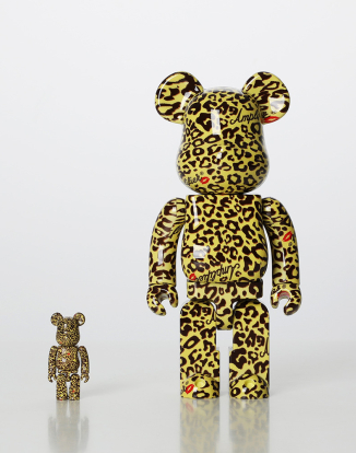 400%+100%BEARBRICK Amplifier