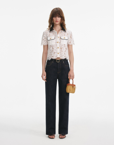 화이트 레이스 콘트라스트 카라 탑